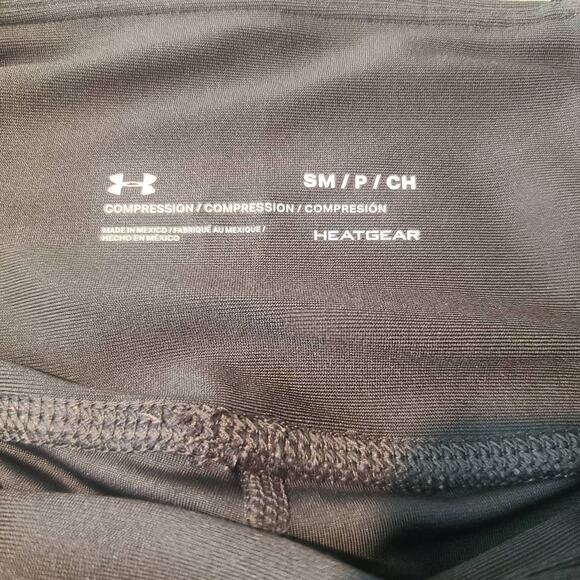 Under Armour Heat Gear Compression grey capri leggings - small - Picture 3 of 5